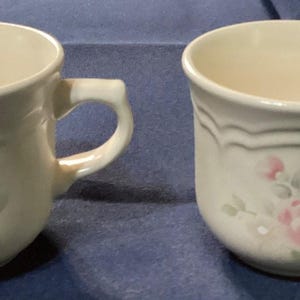 Set of 2 Pfaltzgraff Stoneware Pink Floral Tea Rose Pattern Coffee Cups