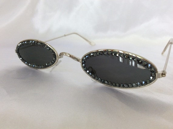 Women\'s Black Crystal-Trim Sunglasses Amazon.com: mincl/ Bling Sunglasses Crystal Rhinestone  main image 3