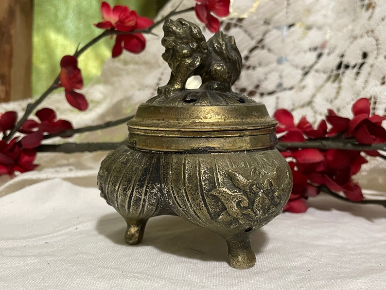 Antique ritual/Sacrificial incense burner, Brass shops