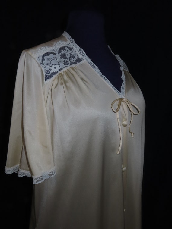 Vintage Cream Robe with Lace Nightwear 1980s Loun… - image 8