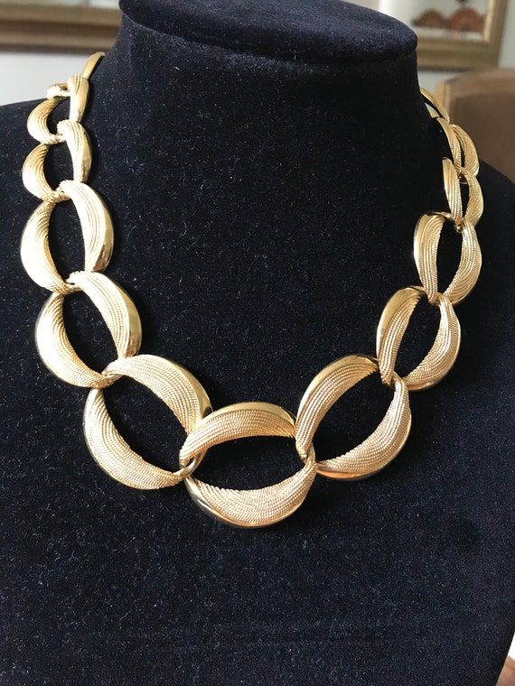 Napier, Textured & Plain Oval Links Necklace, Sig… - image 2