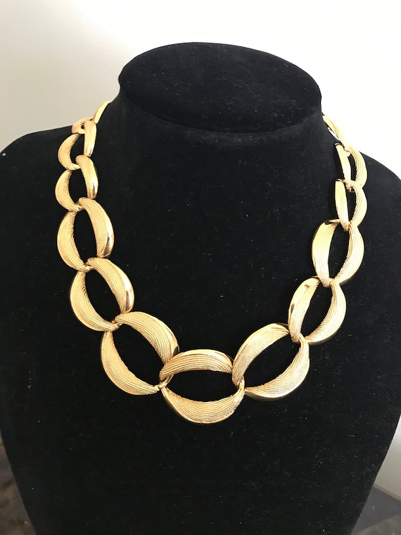 Napier, Textured & Plain Oval Links Necklace, Sig… - image 1