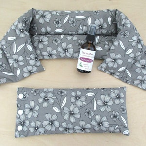 Gift for mom + Heated neck wrap and eye pillow + Relaxation gift for mom + Mom birthday gift + Mother's Day gift + Christmas gift