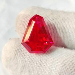 AAA Mozambique Red Ruby Gemstone: 19.45 ct Loose Fancy Cut