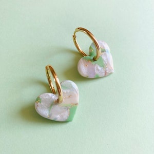 Polymer clay earrings Dangling earrings Heart earrings interchangeable earrings marbré vert nacré