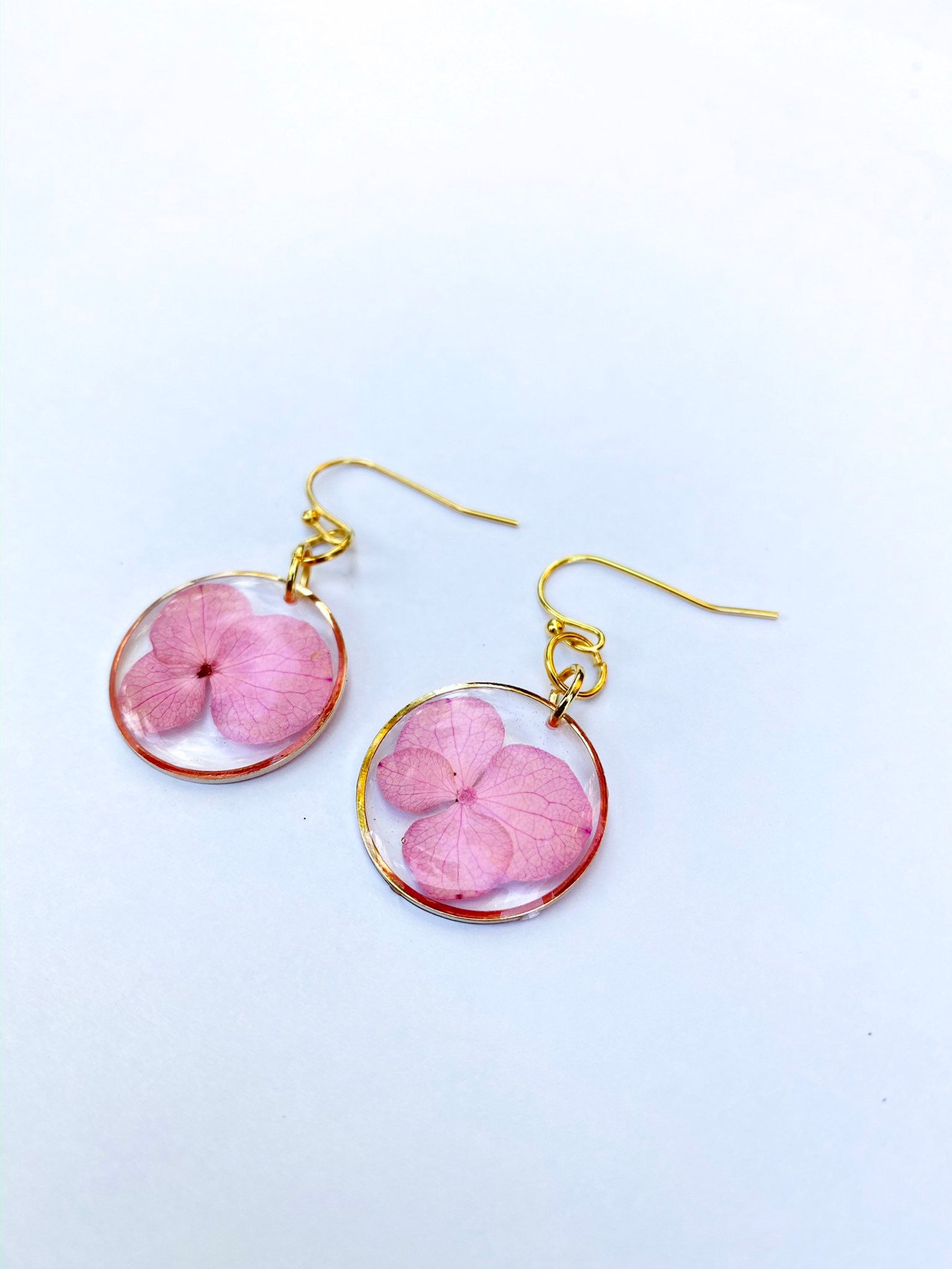 Flowers resin earring Pink petals earrings Resin jewelry Etsy