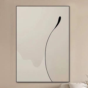 Puede incluir: Una impresi&oacute;n de arte abstracto minimalista con una sola l&iacute;nea negra curvada sobre un fondo beige claro.