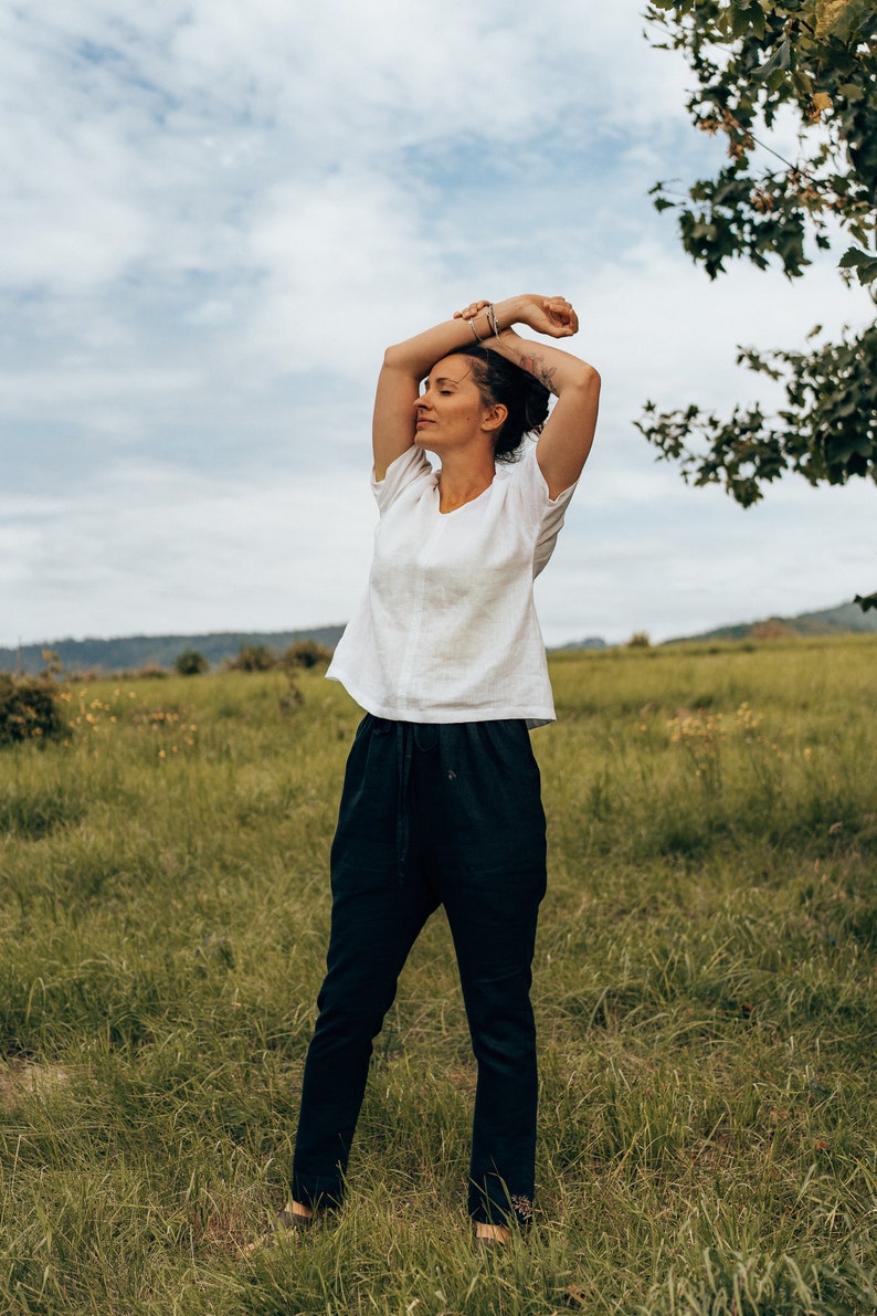 Linen blouse short sleeve, V neck linen top with short sleeves, Summer Linen T-shirt for Women Minimalist Linen Clothes, Casual Linen Blouse image 3