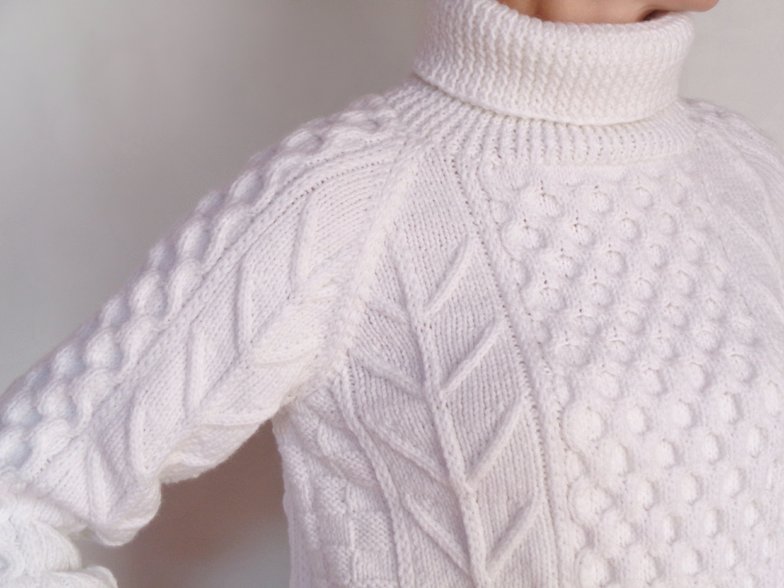 ニット/セーター Ameri VINTAGE - louren turtleneck hand knit 90s Oversized Turtleneck Sweater | S-M - Lucky Vintage