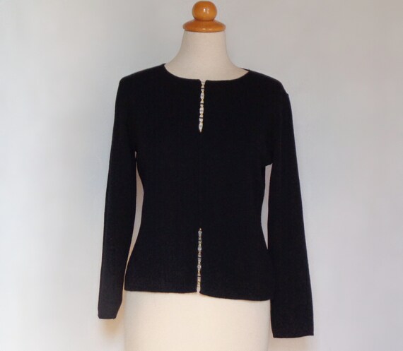 Thin top black sweater