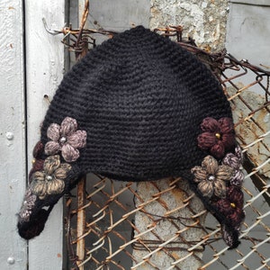 Designer ear warmer hat in black image 4