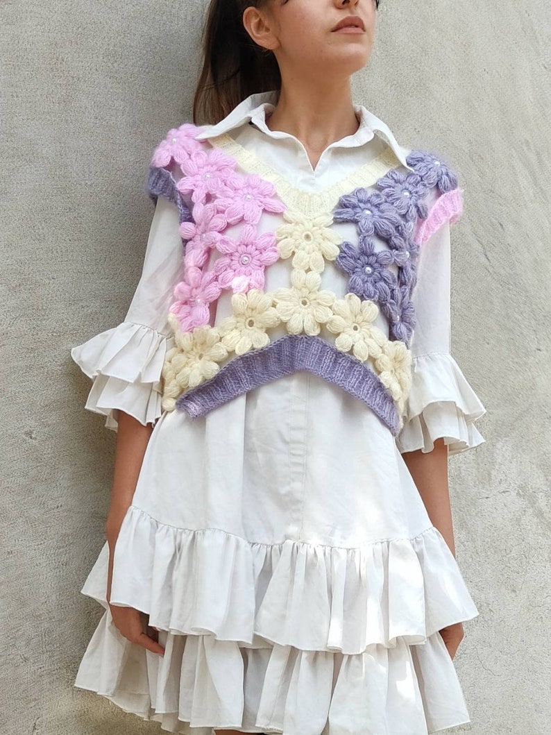 Crochet knit Vneck flower vest, crochet sweater image 1
