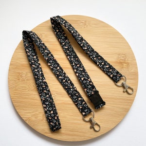 Black Floral Lanyard // Lanyard with Breakaway Clip, Black Lanyard for Teacher, Floral Lanyard, Lanyard with Safety Clasp, Lanyard