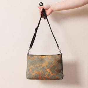 Crossbody Bag in Premium Faux Leather, Shoulder Purse Convertible to Clutch, Zip Top & Inside Pockets, Elegant Copper Bronze Look