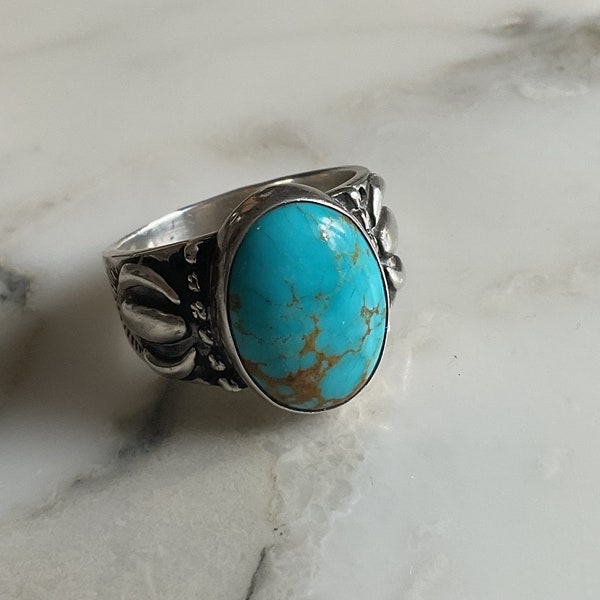A superb vintage signed Native American Navajo sterling silver and turquoise ring.