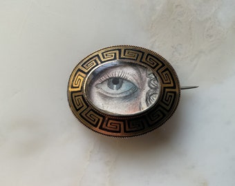 A rare Regency period 18 carat lover’s eye brooch.