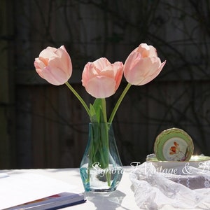 Simply Beautiful Water drop shape Glass Vase