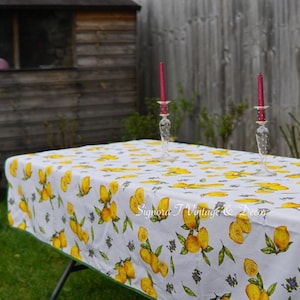 Vintage La dolce Vita Lemon tablecloth with foam green border (for 8-12 person)