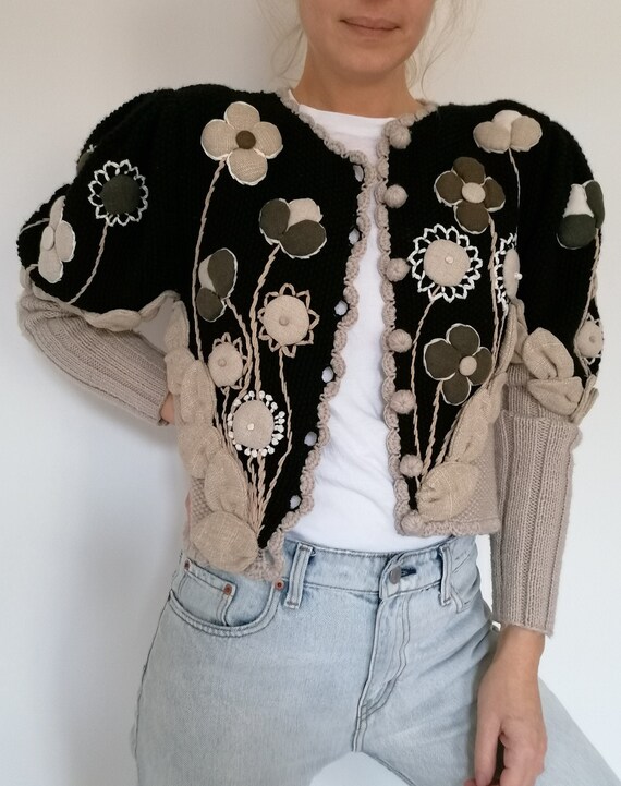 Vintage cardigan M A G D A costumes jacket bavaria