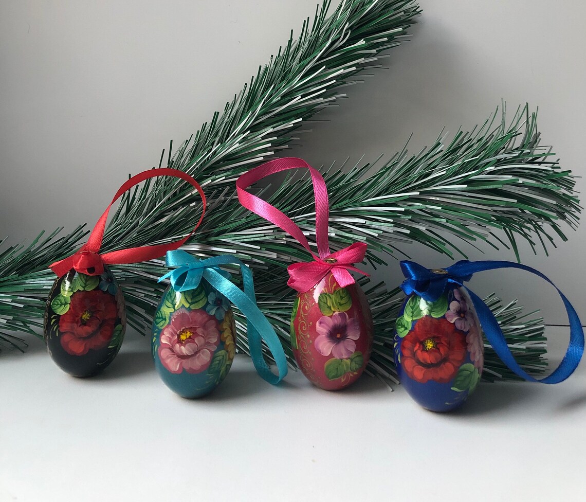 Wooden Easter ornaments set with 4 Easter eggs Etsy