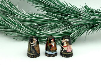Russian Сollectible Handpainted Decorative Enamel Thimble Penguin 