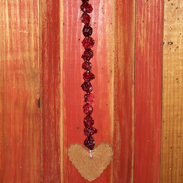 Primitive Dried Cranberry Cinnamon Heart Cupboard Peg Rack Hang