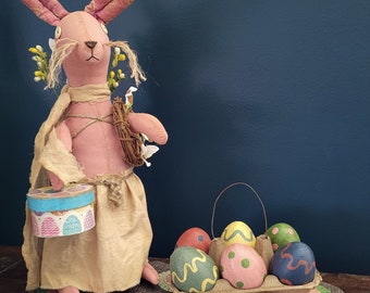 Primitive Farmhouse Decorated Easter Eggs Carton Cupboard Tuck