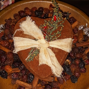 Primitive Farmhouse Buttery Pantry Heart Cake - Etsy
