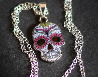 Sugar Skull Necklace - Dia de los Muertos - Day of the Dead - Halloween skulls