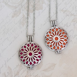 Aromatherapy Diffuser Locket Antique Silver Medallion Flower Design