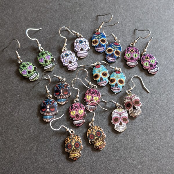 Sugar Skull Earrings - Dia de los Muertos - Day of the Dead - Halloween skulls