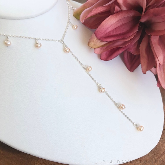 Y shaped 2024 pearl necklace