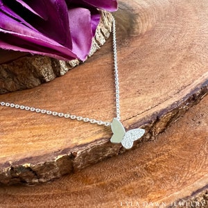Zirkonia Pave Schmetterling Halskette / Sterling Silber zierlicher Schmetterling Anhänger / Layering Halskette / CZ Schmetterling / Floating Butterfly