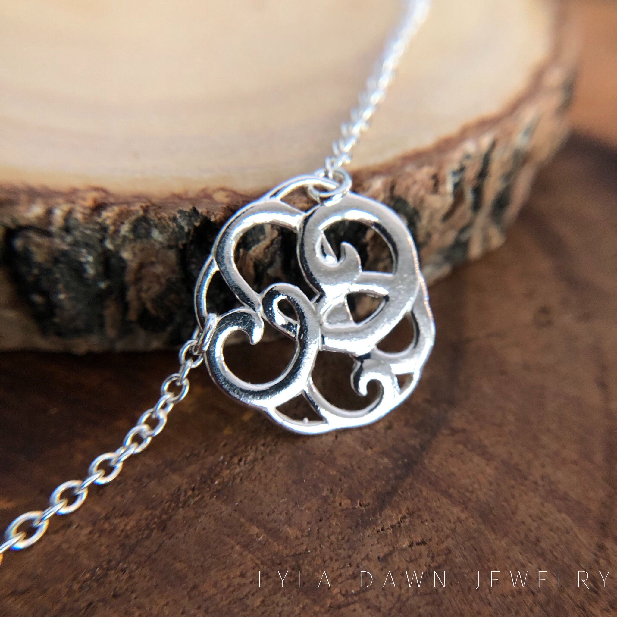 LylaDawnJewelry - Etsy 日本
