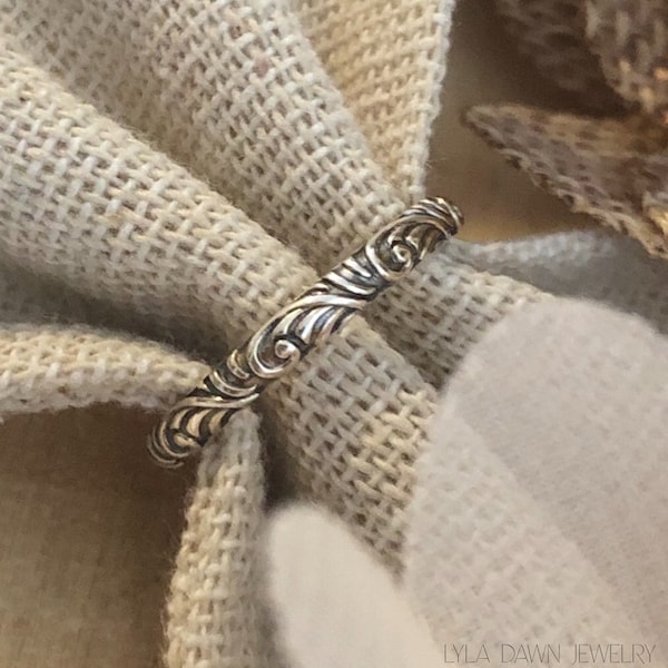 Oxidized Sterling Silver Swirl Stacking Ring / Dainty Scroll Band / 925 Sterling Silver Stack Ring / Floral Band / Vintage Look Band / 2mm