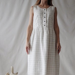 Linen Checked Classic Dress made with 100% soft beautifully textured LINEN to last beyond the season image 7