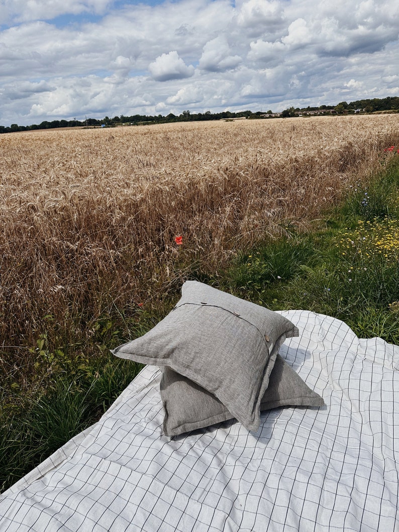 Linen Cushion Cover with Coconut shell buttons Linen Pillowcase image 1