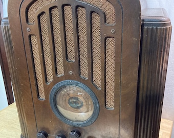 Antique 1930s ART DECO Original RCA Victor Model 128 Cathedral Tombstone Radio For Electronic  Restore