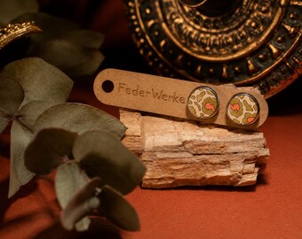 Ohrstecker, Cabochon, Leo, Holz, Schmuck aus Holz, Schmuck mit Leo Muster, Edelstahl Schmuck, Handarbeit, Geschenkidee, Festival Schmuck