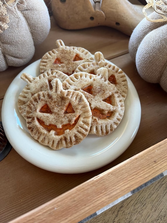 Primitive Faux Pumpkin Cookie: Rustic Halloween Decor
