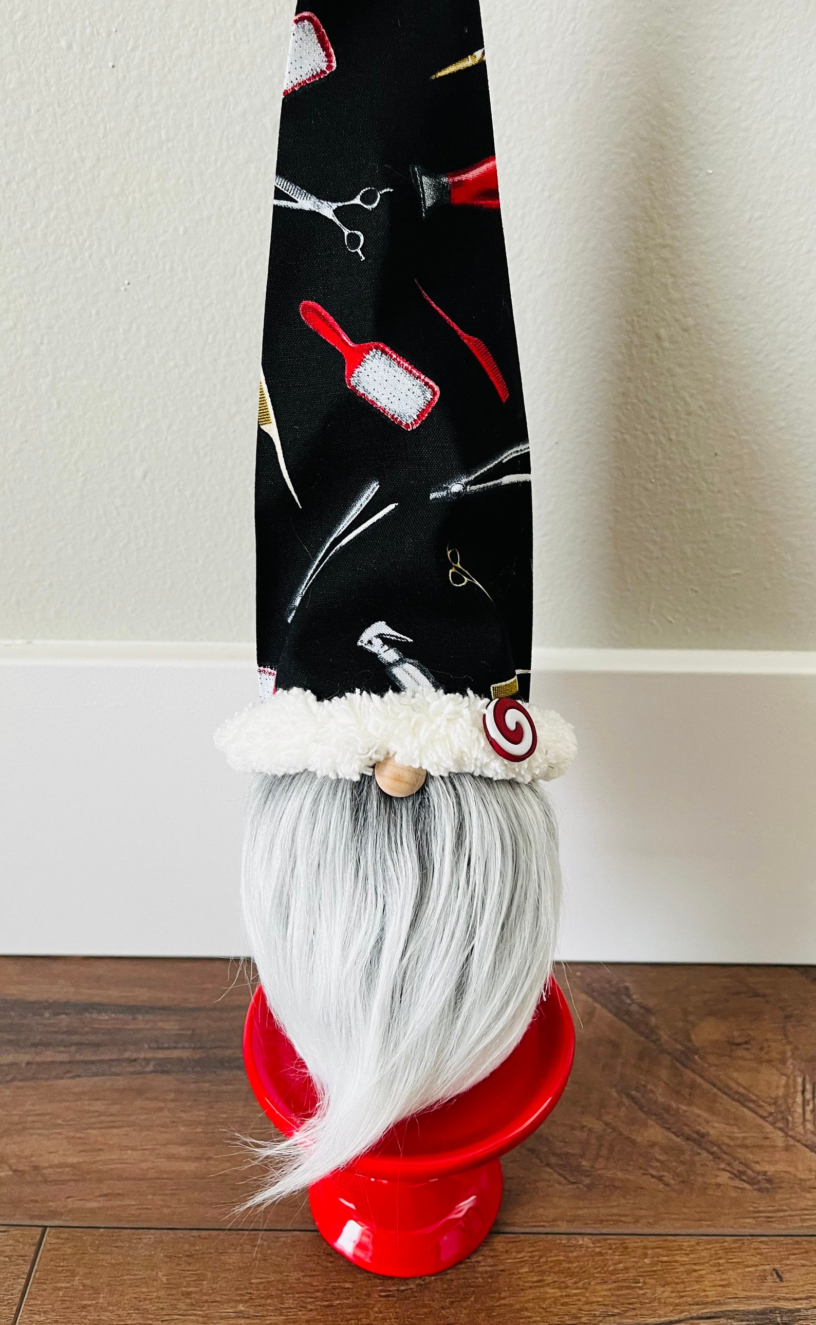 Hairdresser Gnome/hairdresser Gift/hairstylist Gnome/gnome Etsy