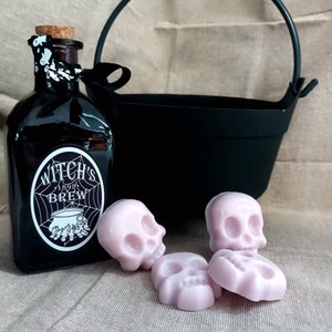 Witches Brew Scented Skull Halloween Wax Melts 2022