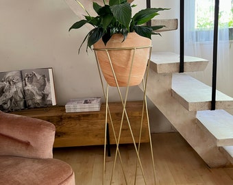 手作りの背の高いヘアピン型プラントスタンド、プランター