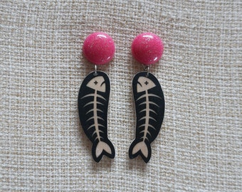 Fishbone wood earrings, fish earrings, dead fish earrings, animal earrings, statement earrings, fun earrings, bold earrings, wood earrings