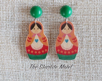 Matryoshka doll earrings, wood earrings, wooden earrings, nesting doll earrings, Russian doll earrings, Babushka doll earrings, wood, resin