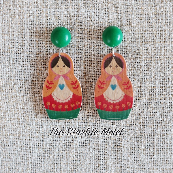 Matryoshka doll earrings, wood earrings, wooden earrings, nesting doll earrings, Russian doll earrings, Babushka doll earrings, wood, resin