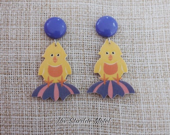 Cute chicken earrings, wood earrings, wooden earrings, Easter earrings, animal earrings, spring earrings, wood, resin