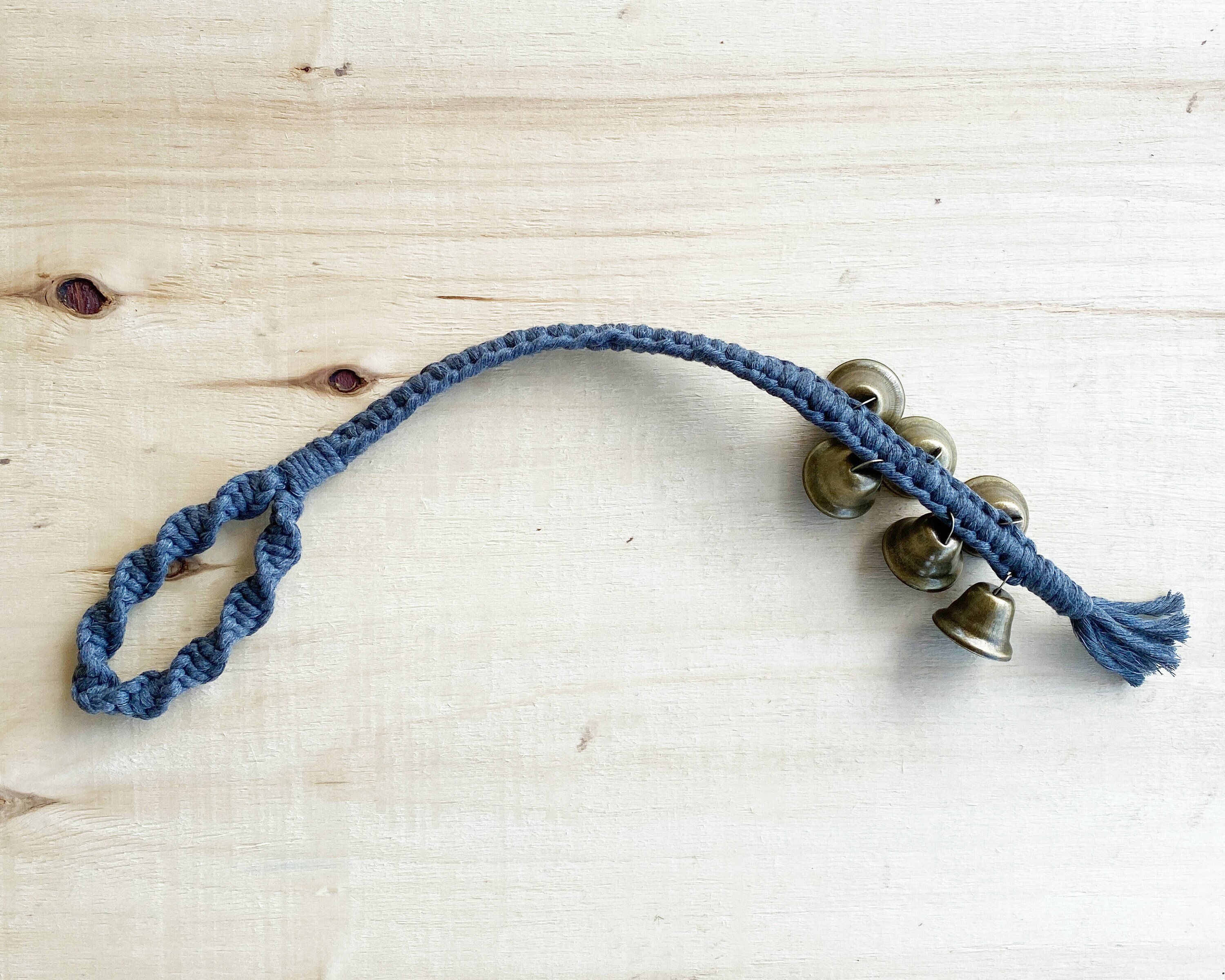 Dog potty training bell, macrame dog bell, new puppy gift, rescue dog…