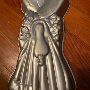 Vintage 1975 Holly Hobbie Cake Pan by Wilton – Aluminum Cake Mold, 17” Long