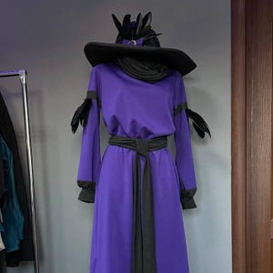 Purple Kenku Mage Costume – Fantasy Wizard Outfit for Cosplay or LARP, Tunic and Hat
